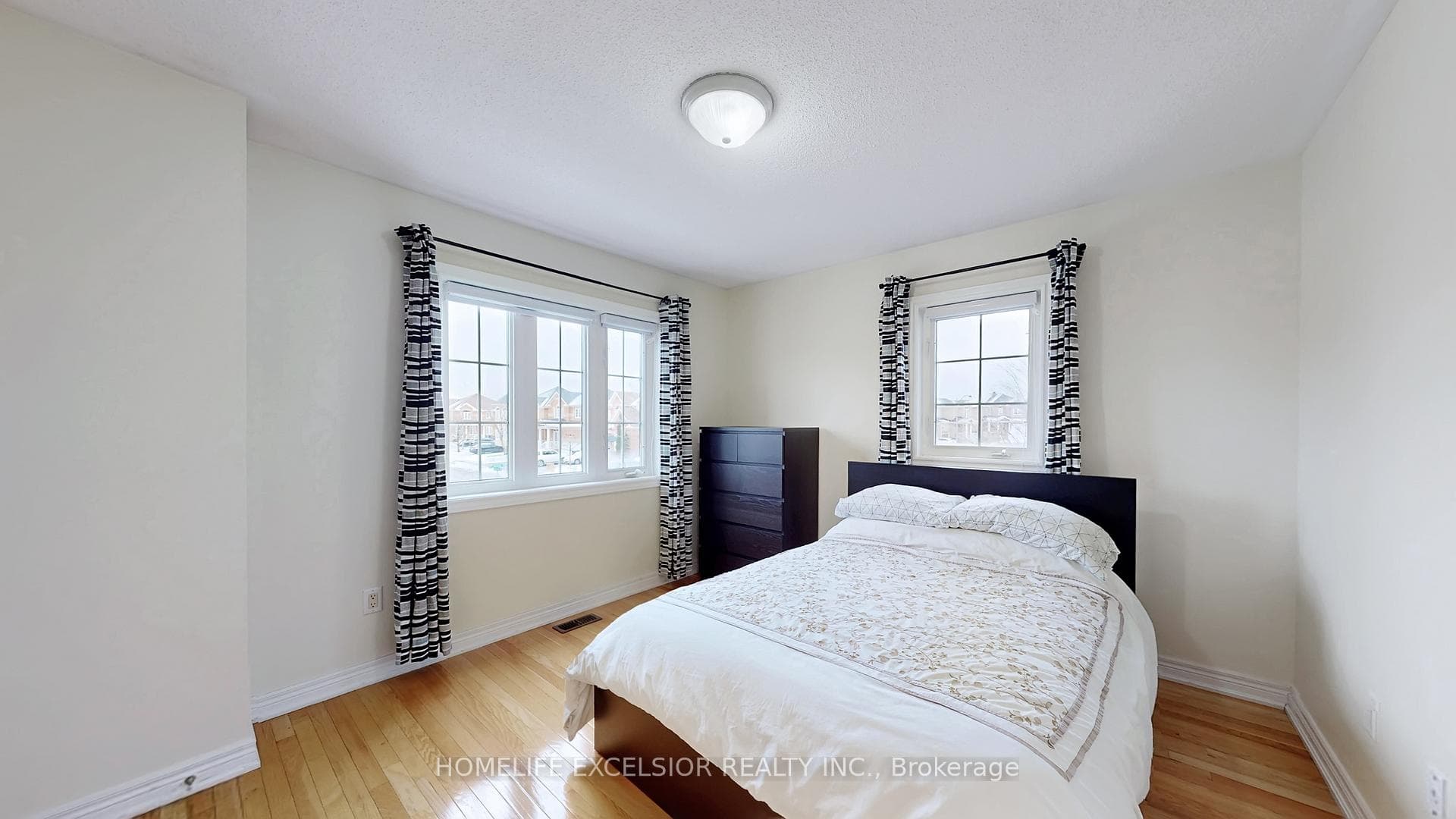 2 Wellsprings Drive photo 24