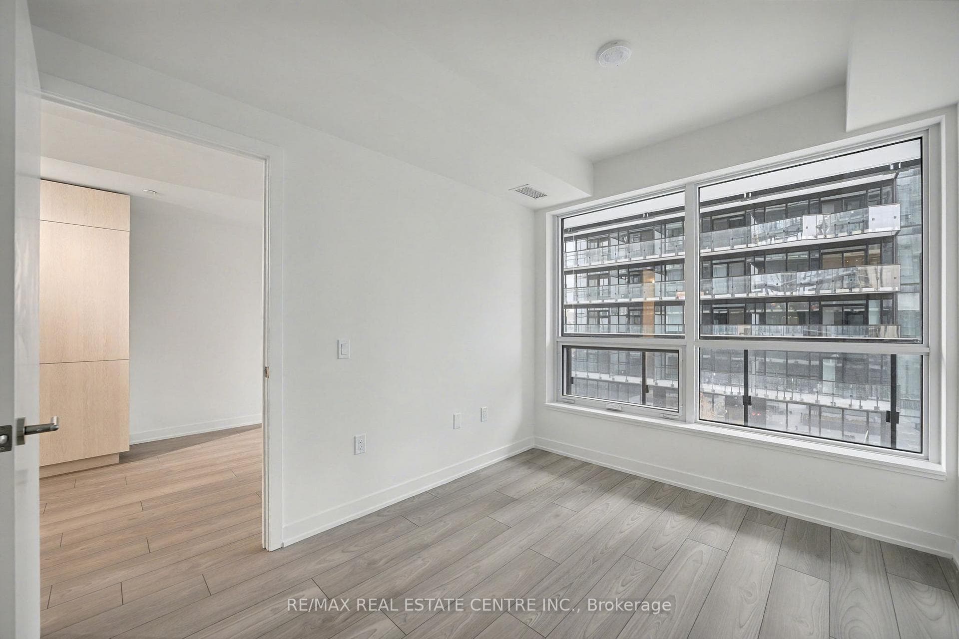 120 Broadway Avenue Unit 1109 photo 20