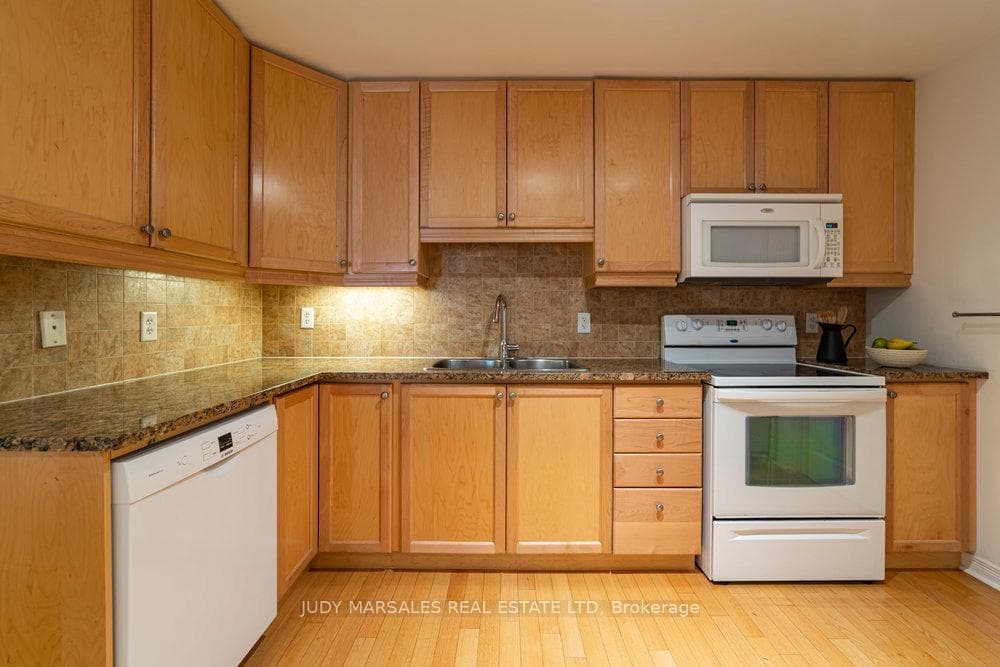 4000 Creekside Drive Unit 604 photo 10