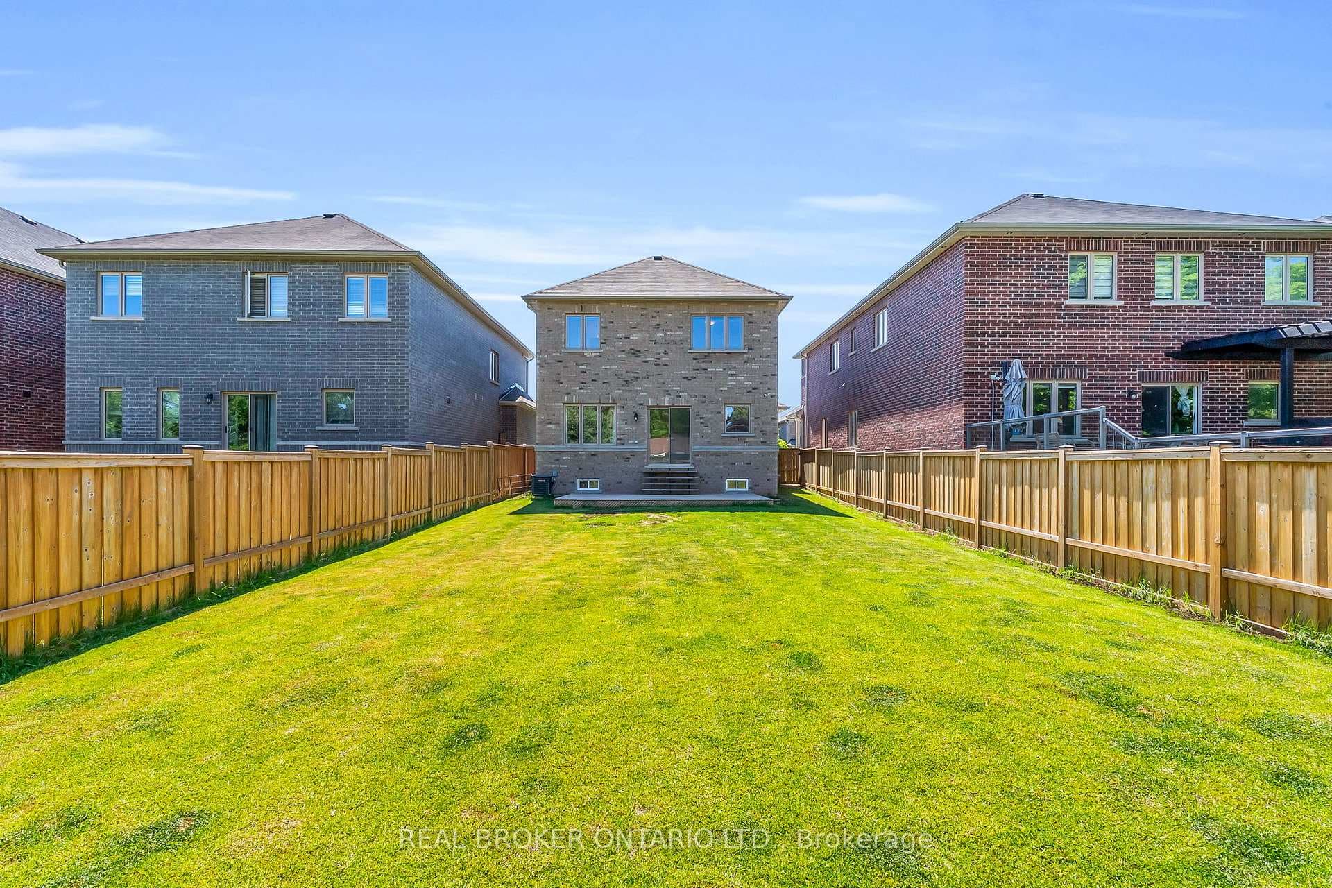 125 Werry Avenue photo 36