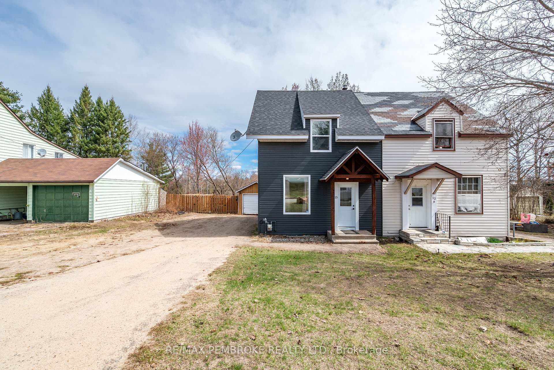 15 Alder Crescent photo 39