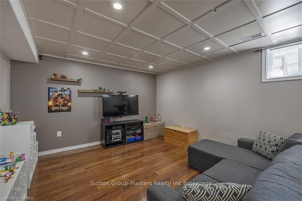 120 SIMURDA Court photo 32