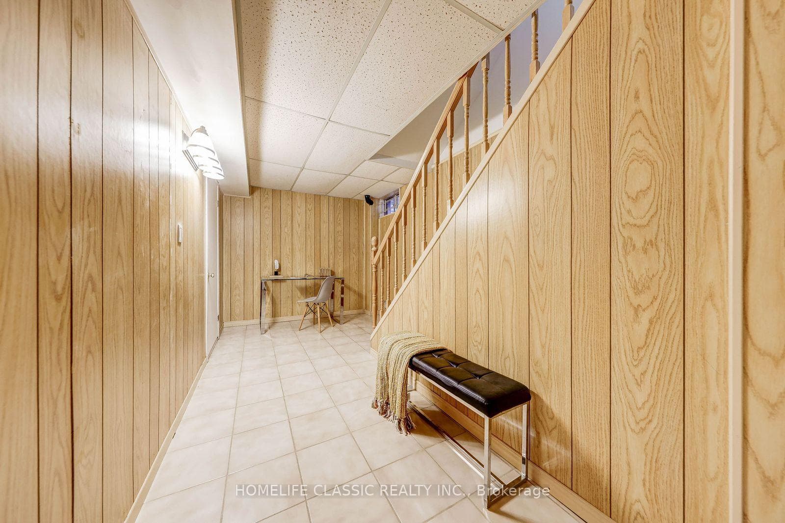 56 Gray Crescent Unit Basement photo 3