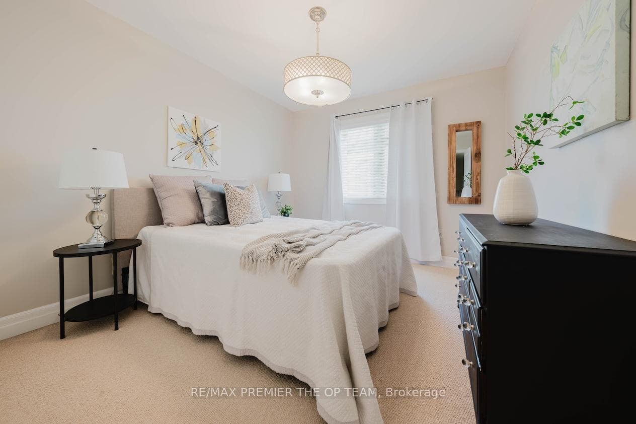 22 Adelia Place photo 32
