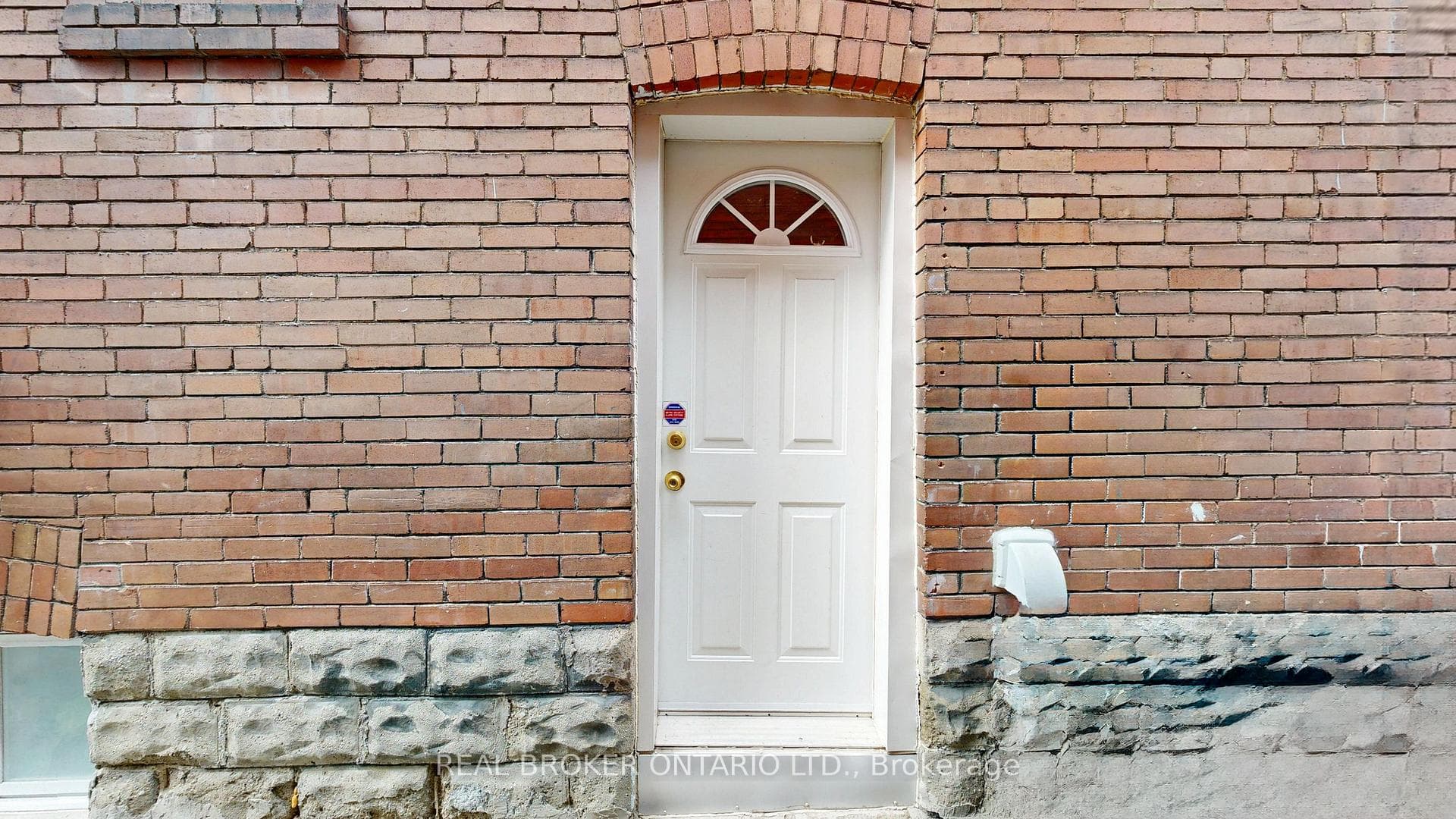 32 Allenvale Avenue Unit Bsmt photo 3