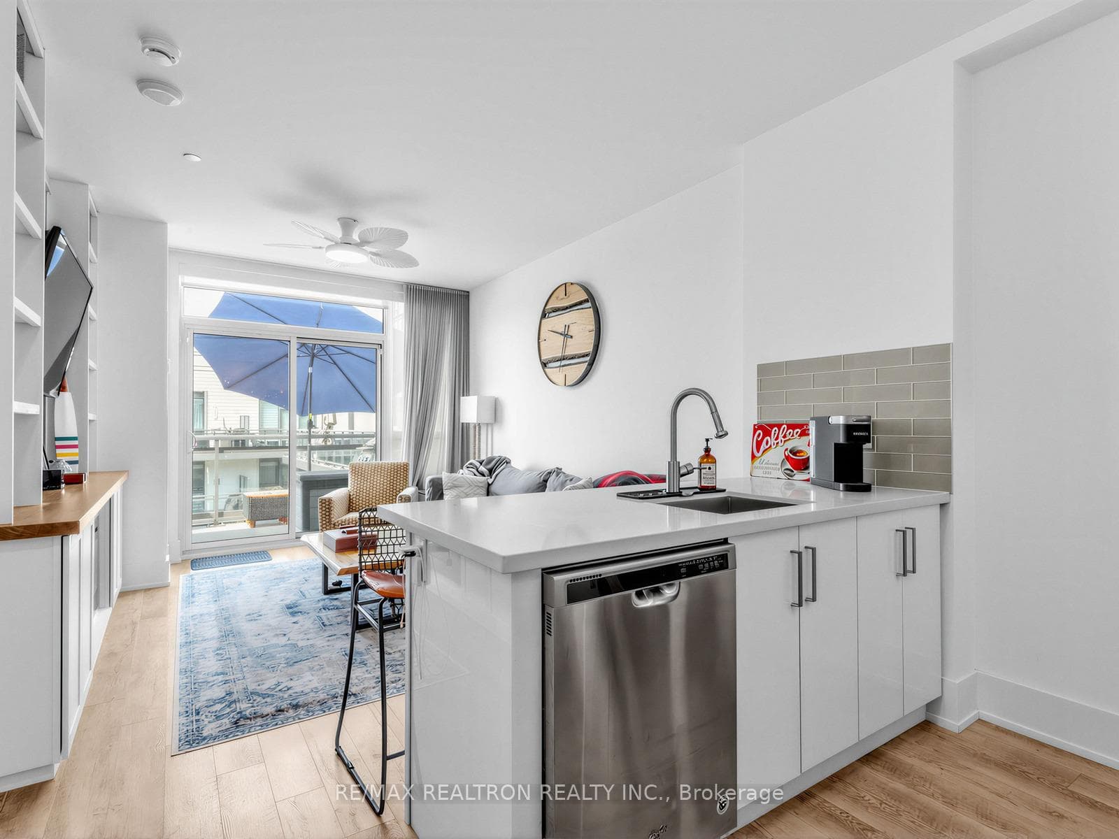 271 Sea Ray Avenue Unit B419 photo 1