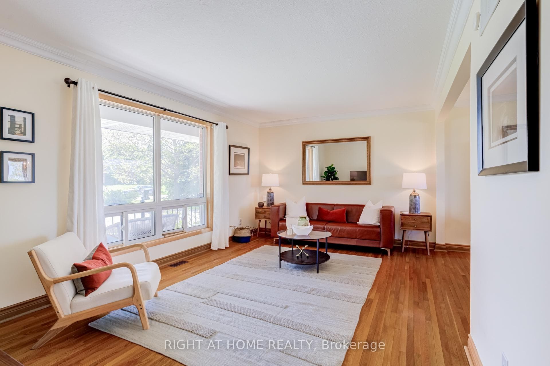 24 Joseph Street photo 2