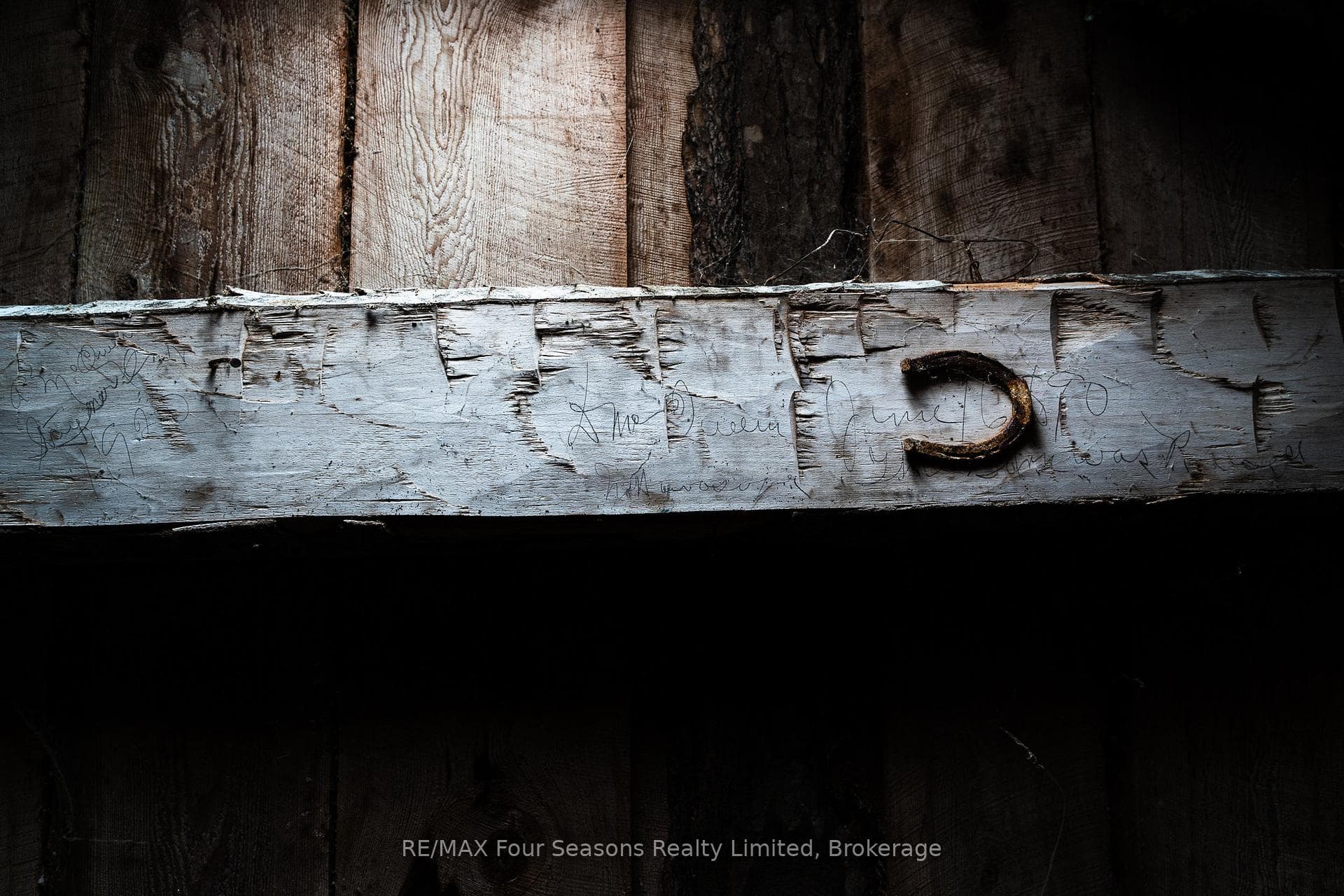 1154 Fairgrounds Road photo 36