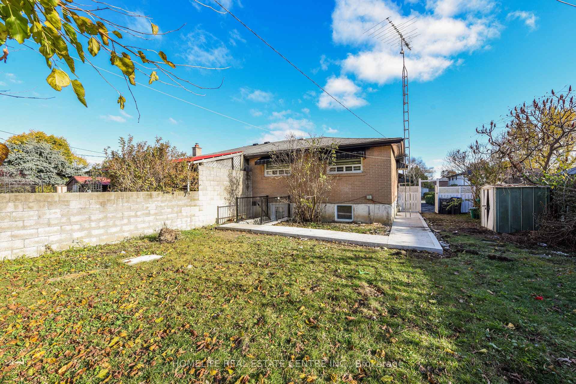 95 Cathcart Crescent photo 36