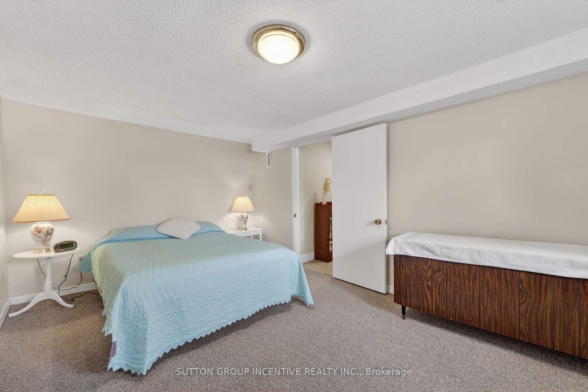 230 Edgehill Drive photo 25