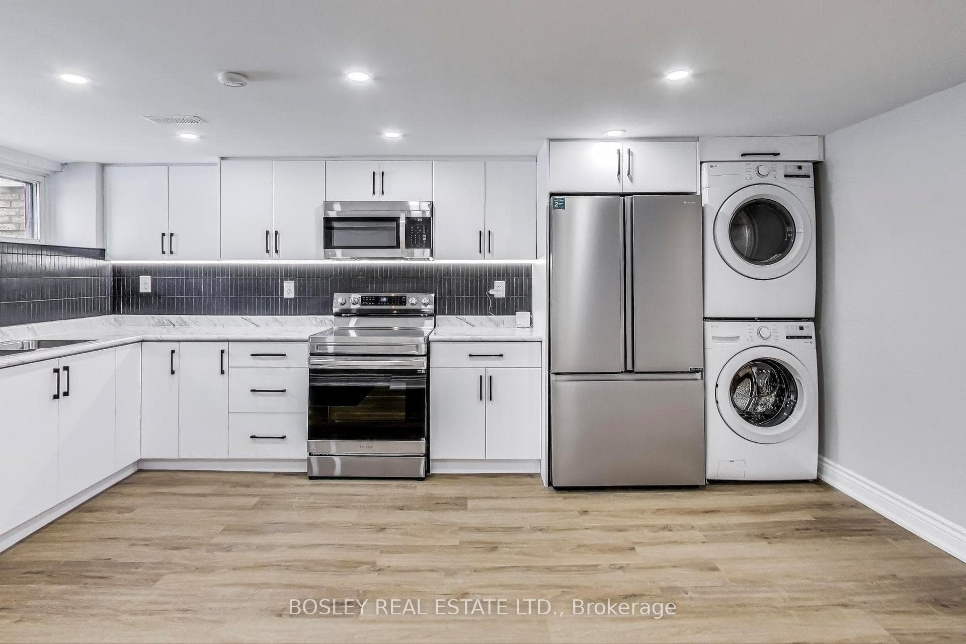 89 Chiswick Avenue Unit Lower photo 7