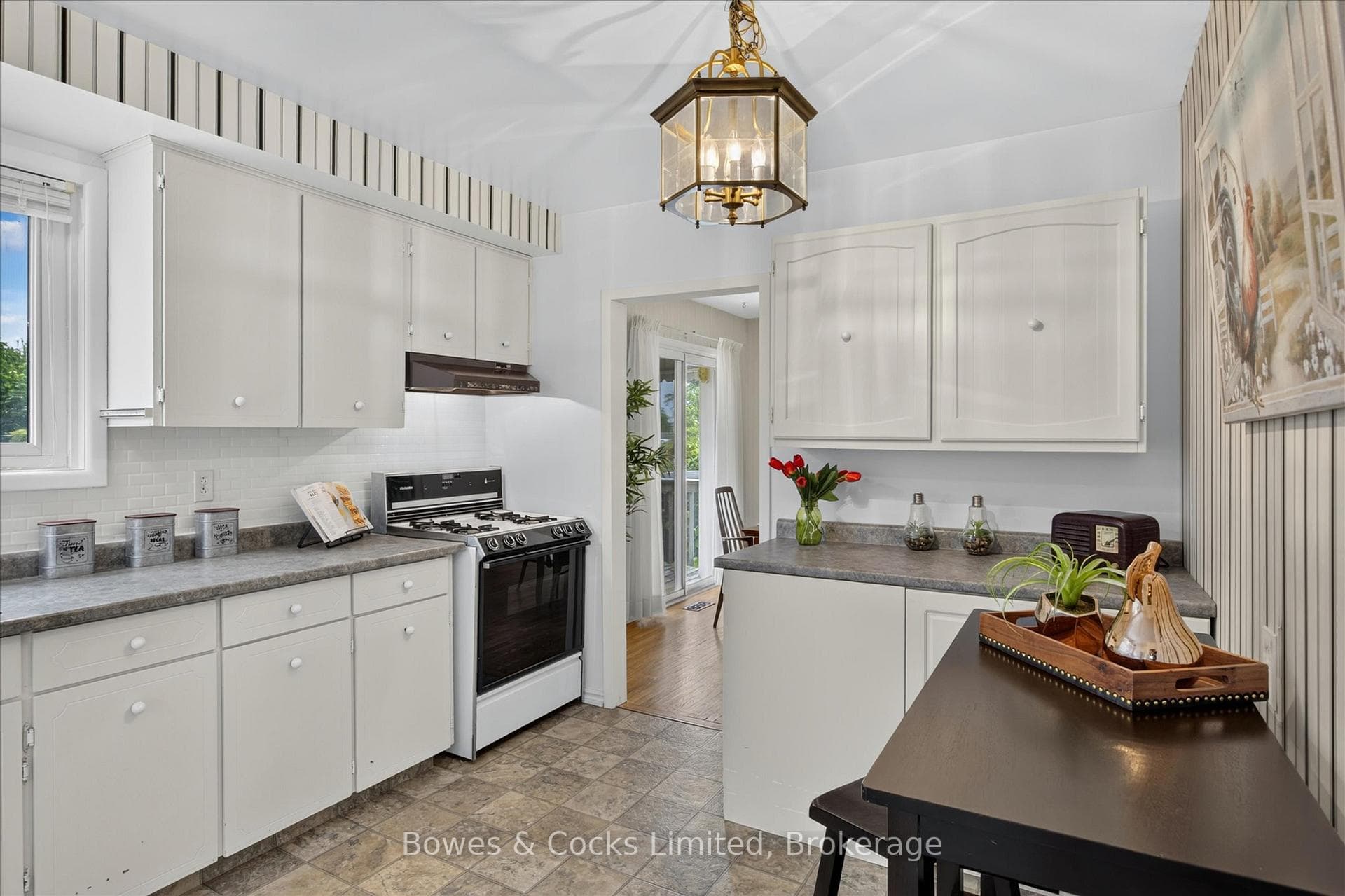 1228 Bathurst Street photo 15