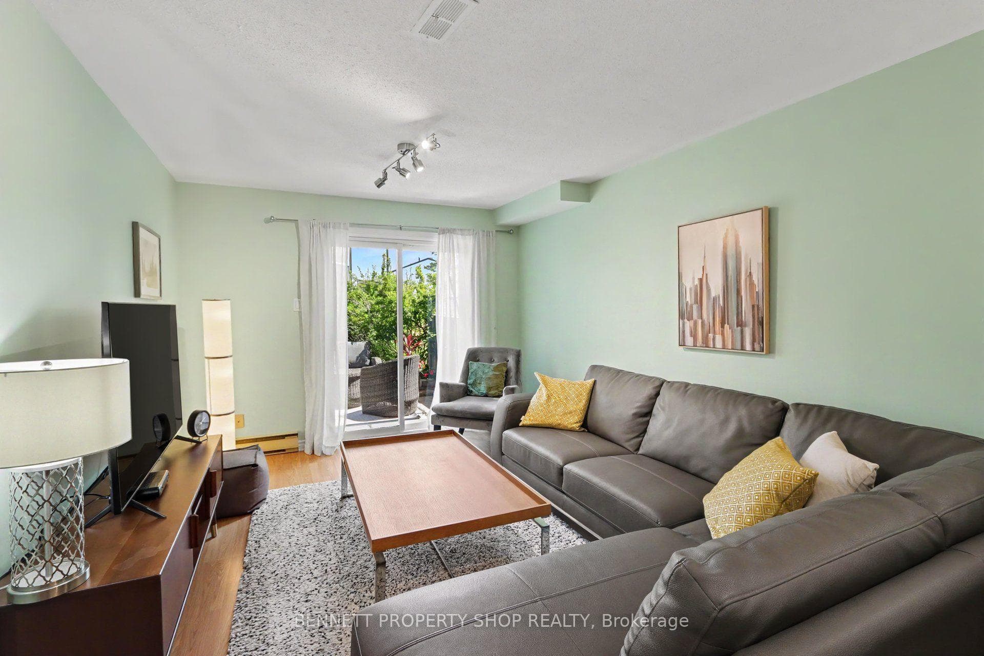 2 Maple Ridge Crescent Unit B photo 7
