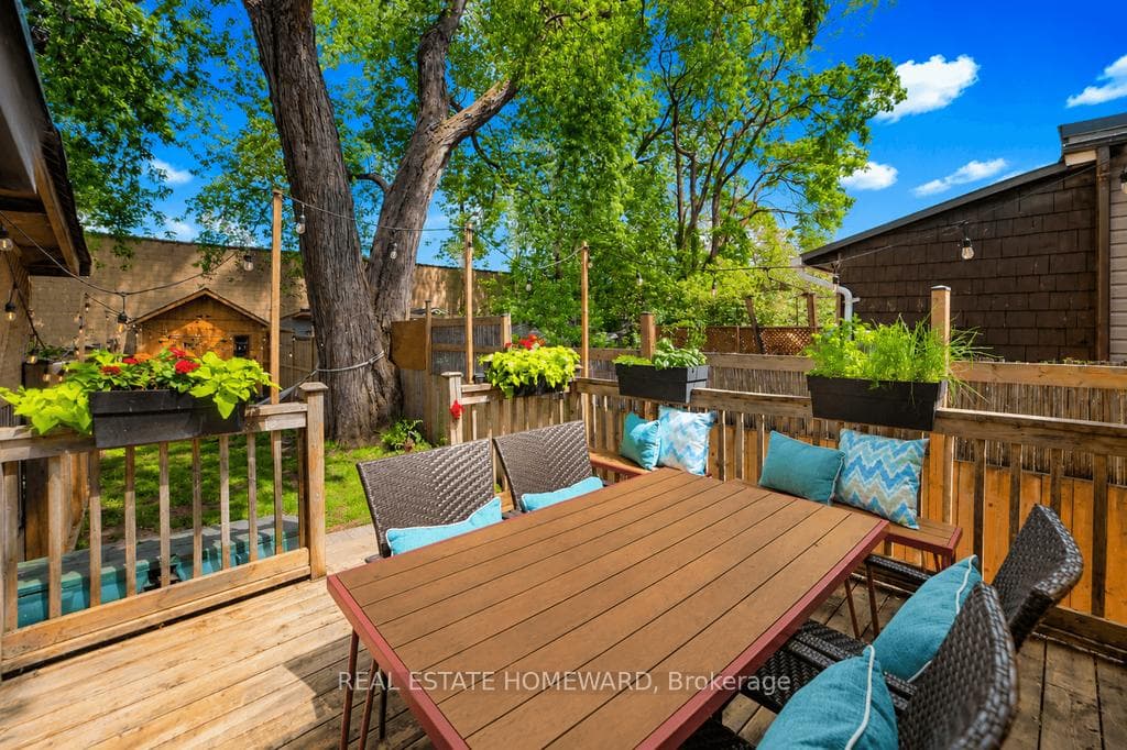 91 Carlaw Avenue photo 30