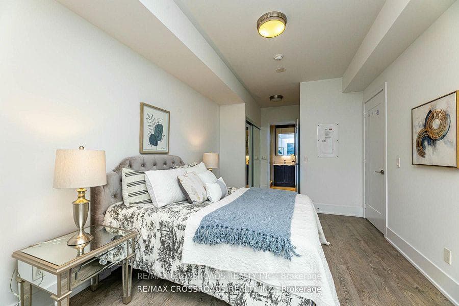 55 Merchants' Wharf Way Unit 531 photo 22