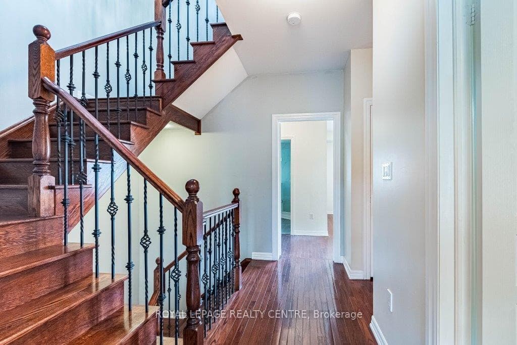 35 Compass Way photo 17