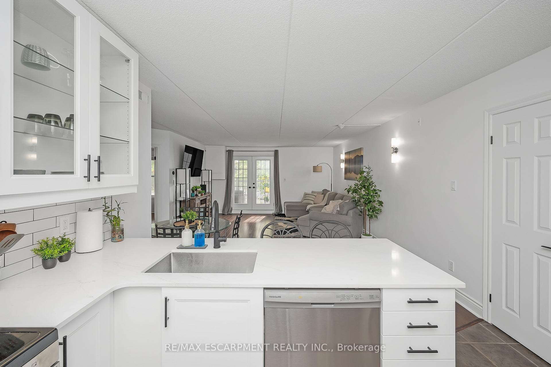 2040 Cleaver Avenue Unit 214 photo 10