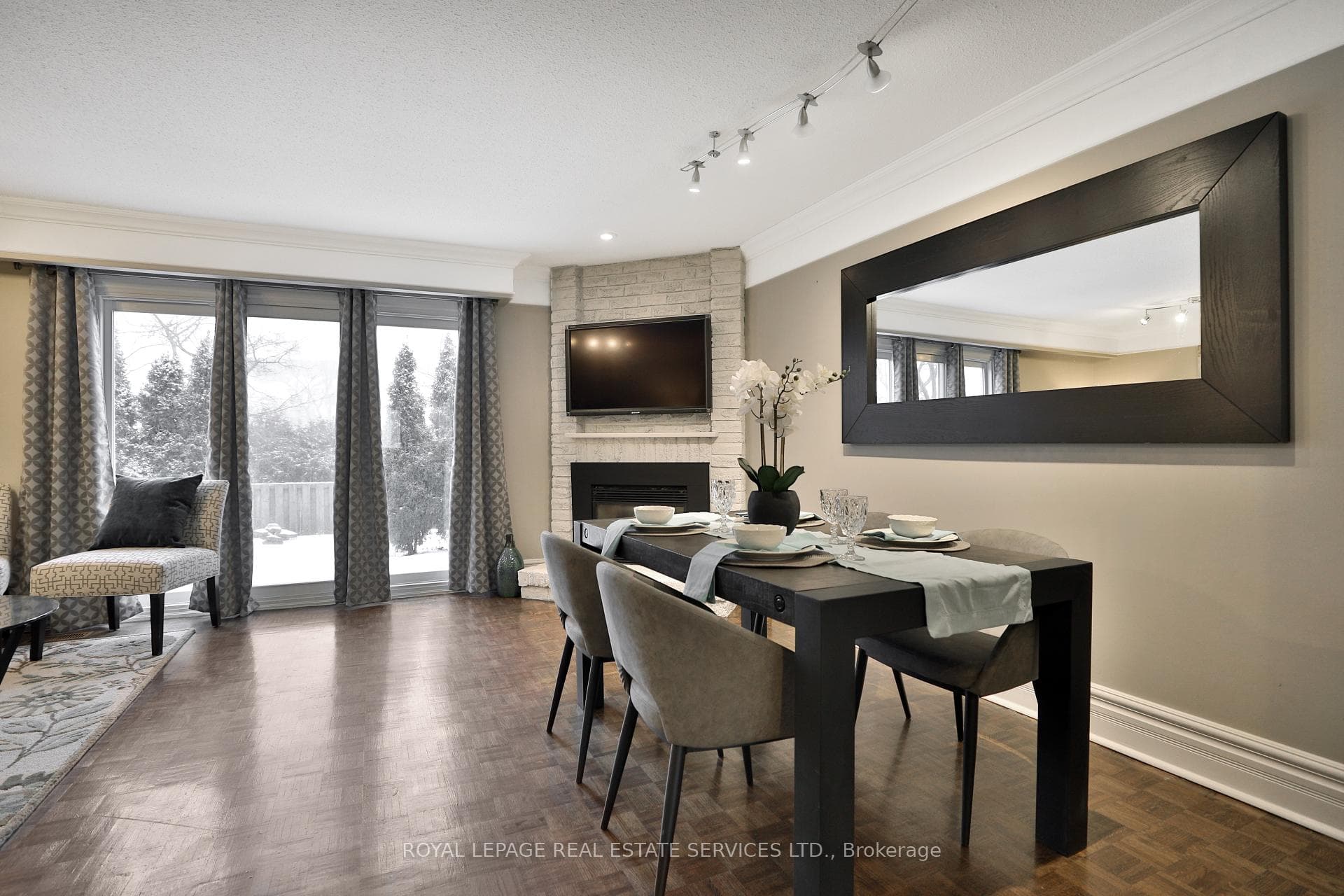 4111 Arbour Green Drive Unit 16 photo 4