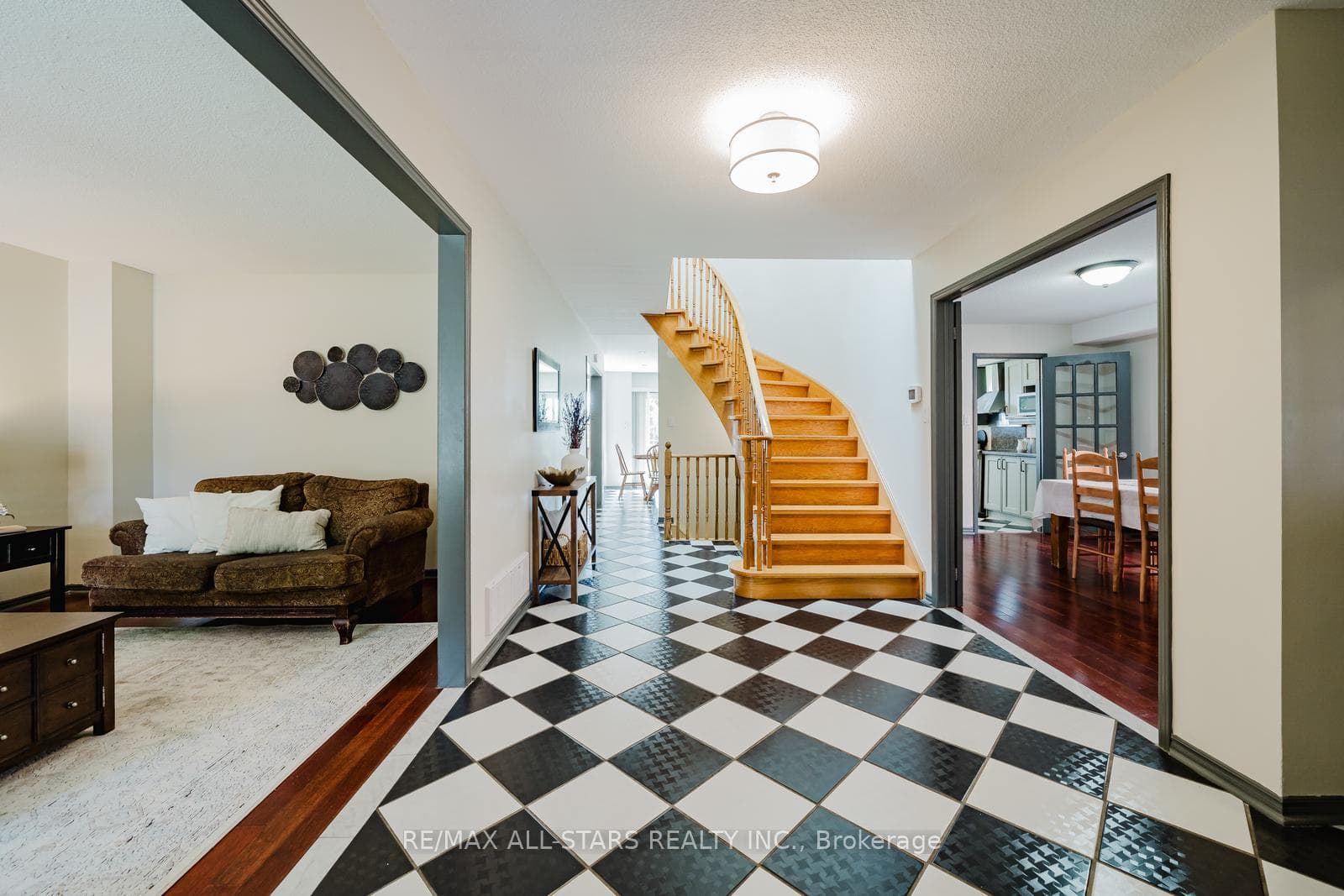 7 Conistan Road photo 4