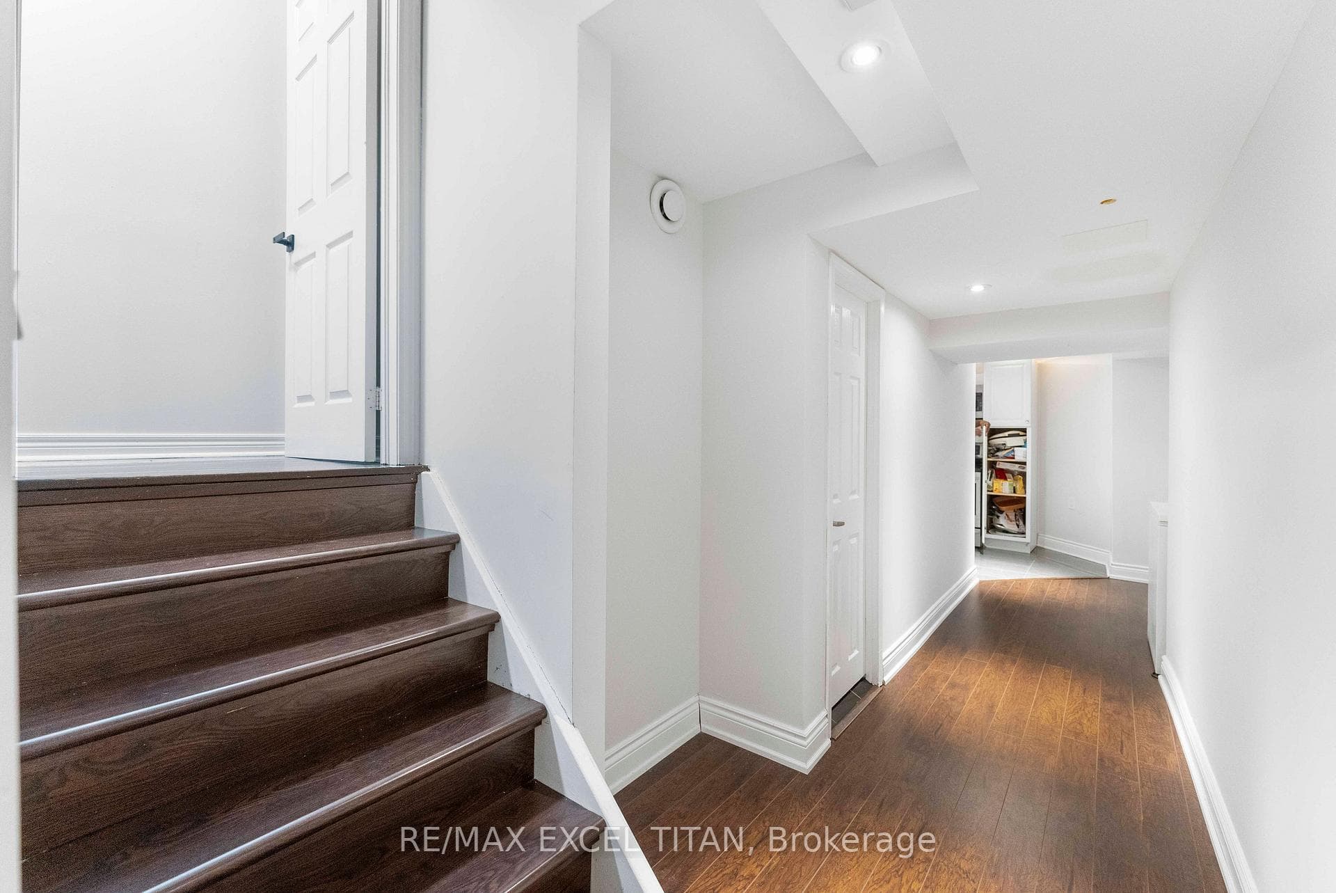 17 Nieuwendyk Street photo 42