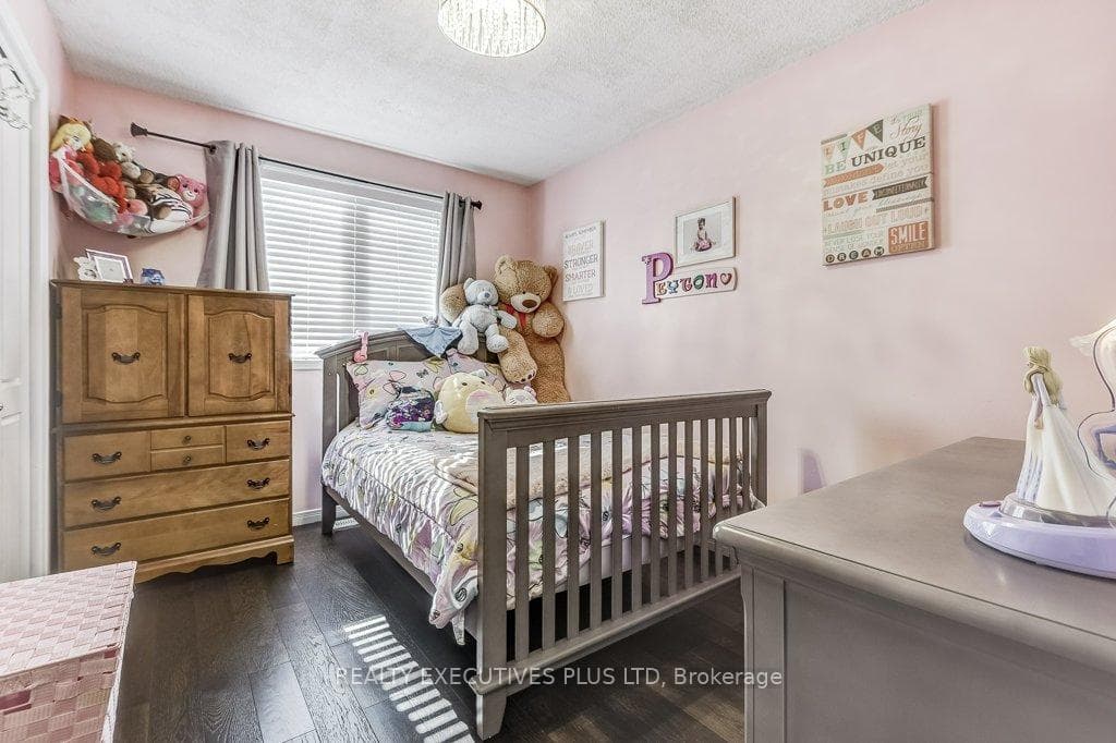 7772 Chorozy Street photo 15