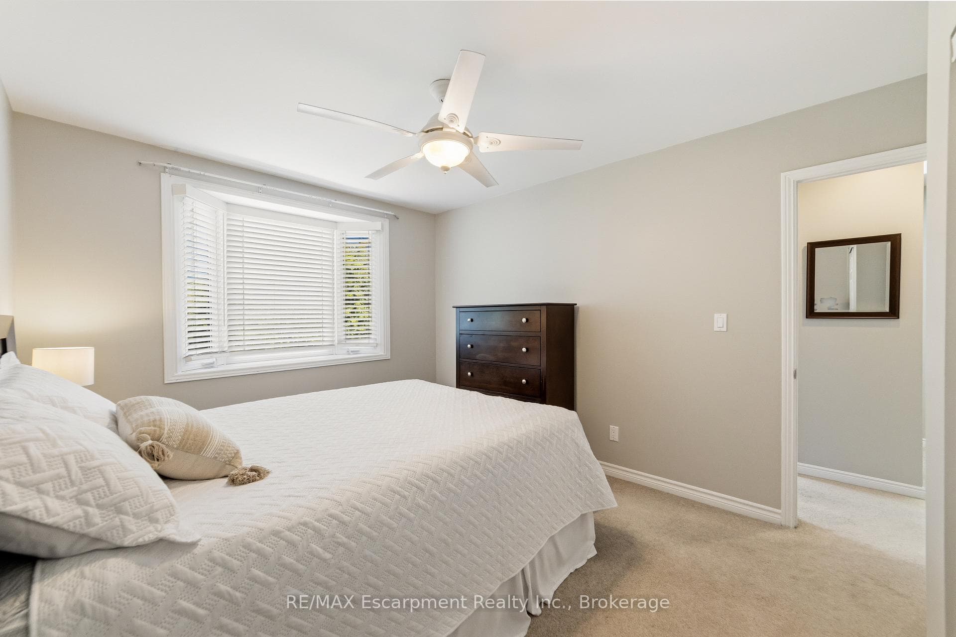 449 Roymor Crescent photo 27