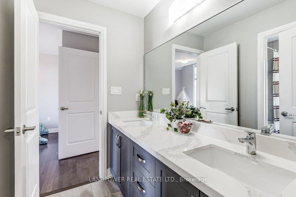 38 St Ives Crescent photo 31