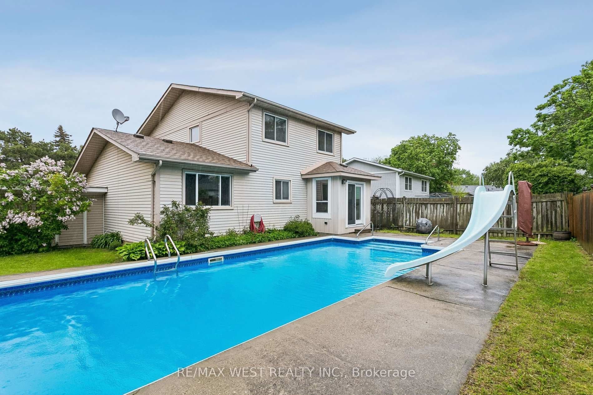 563 Joyce Boulevard photo 49