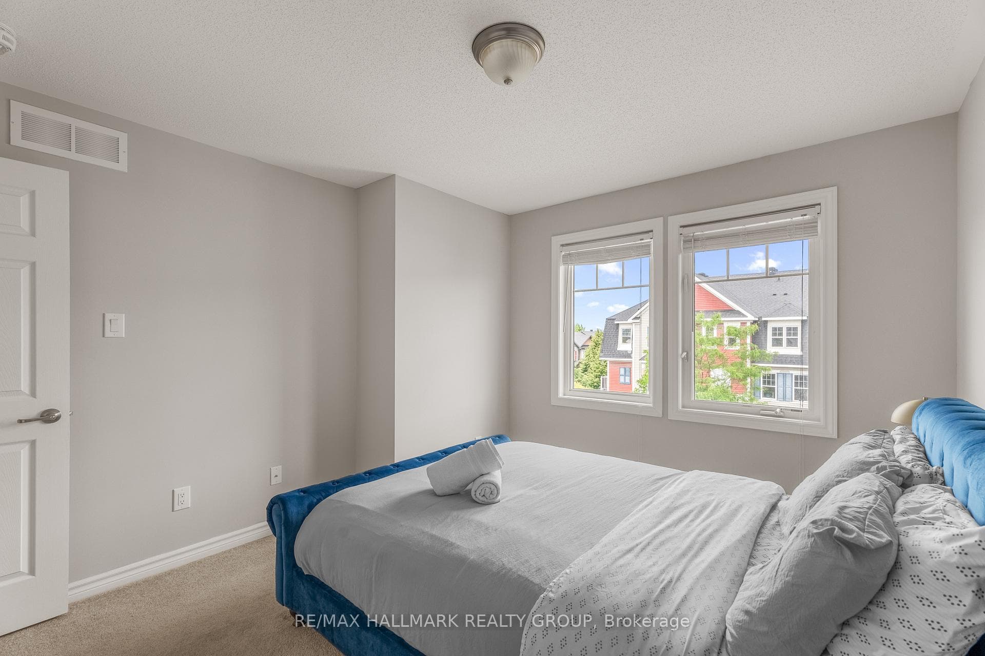 404 Rosingdale Street photo 27