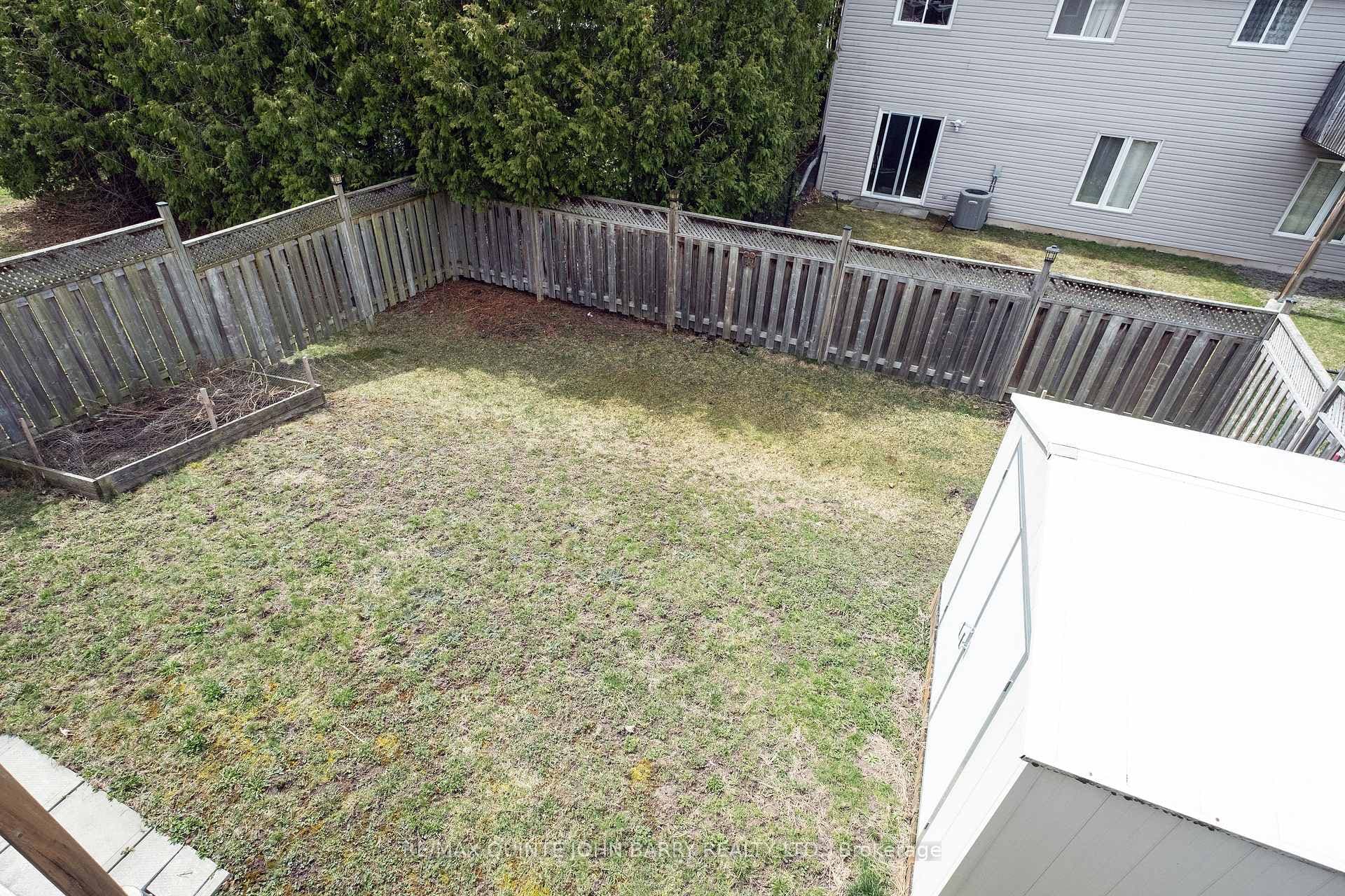 110 Greenhill Lane photo 35