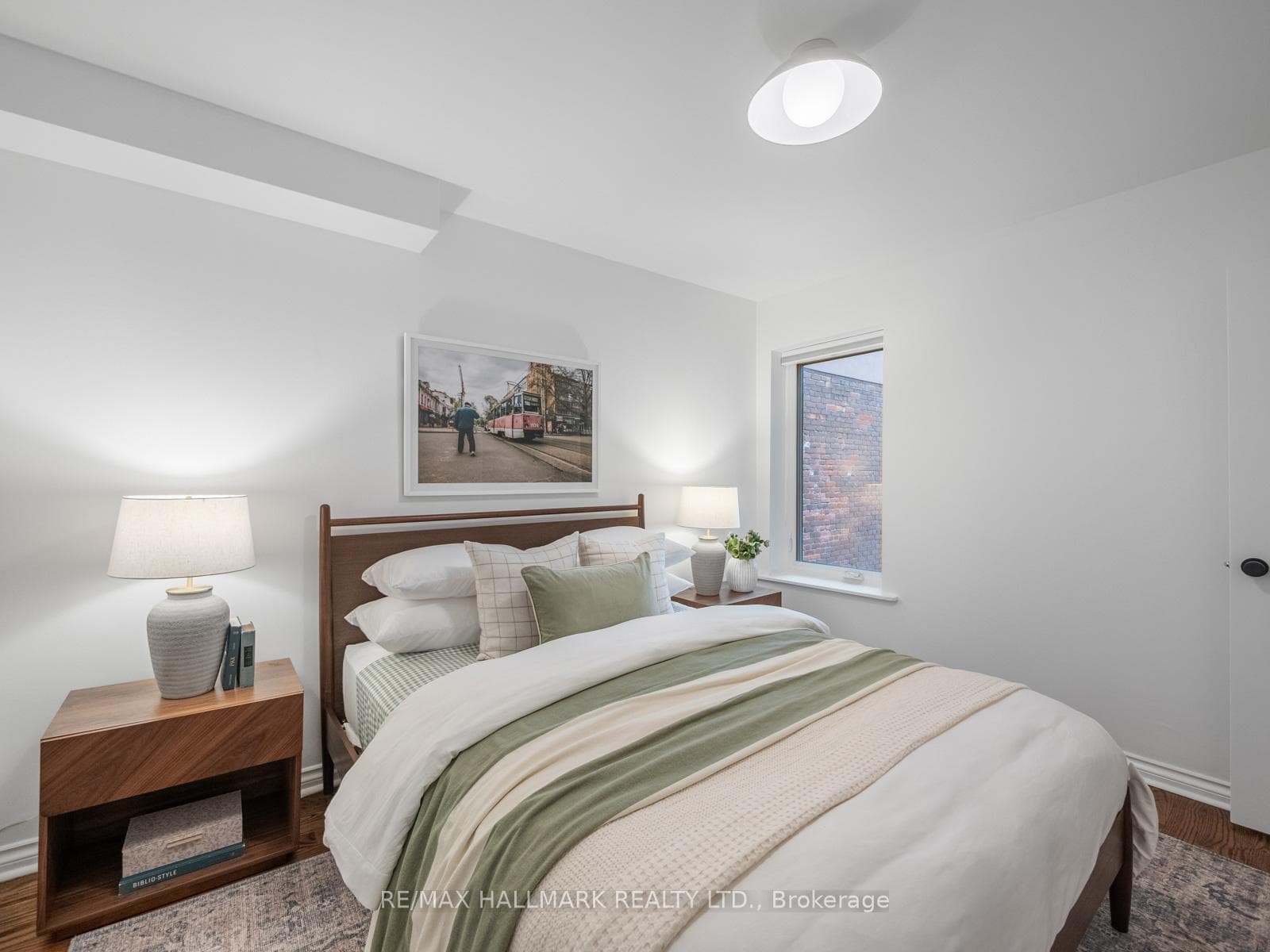 16 Bain Avenue photo 22