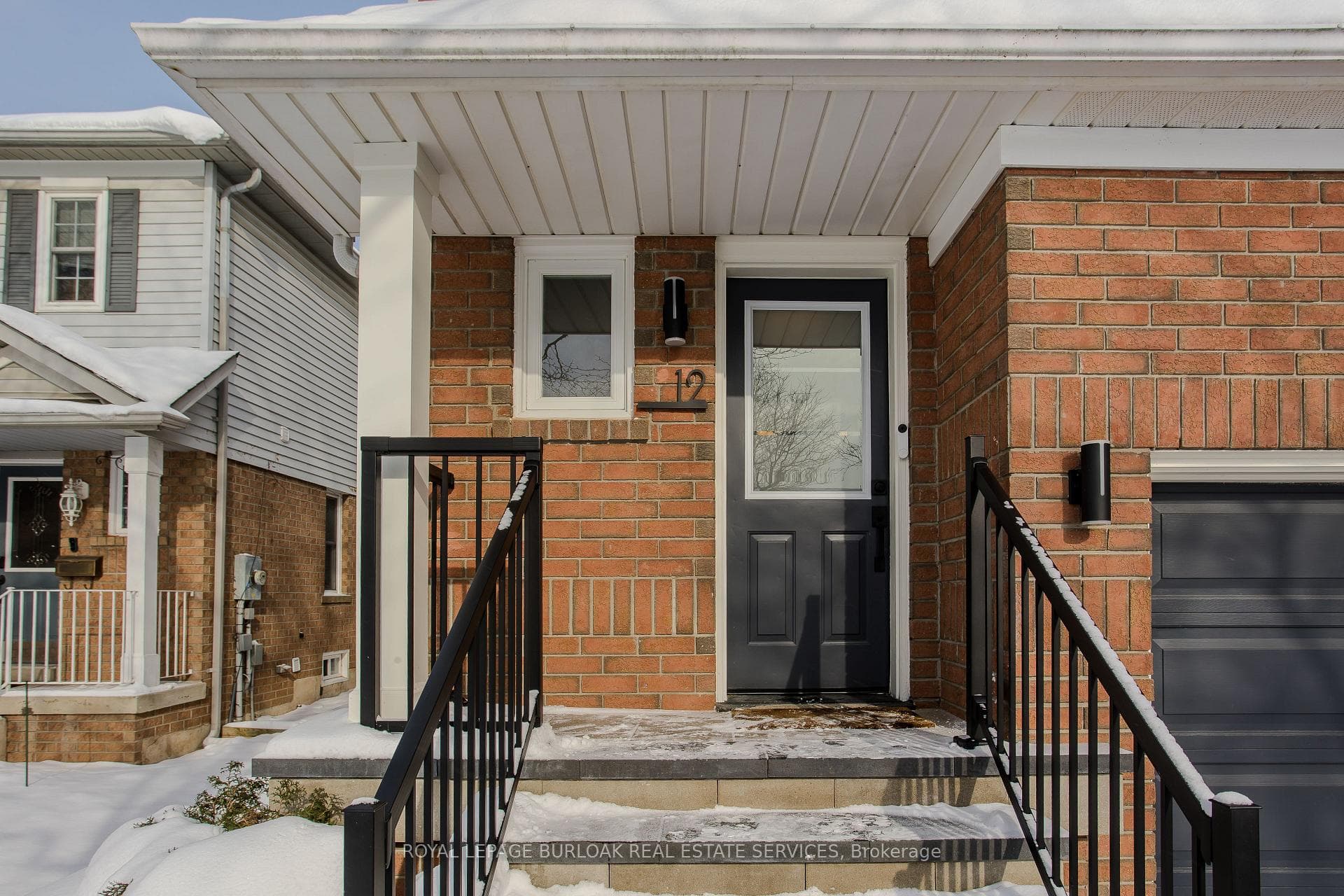 12 Thornlodge Drive photo 2