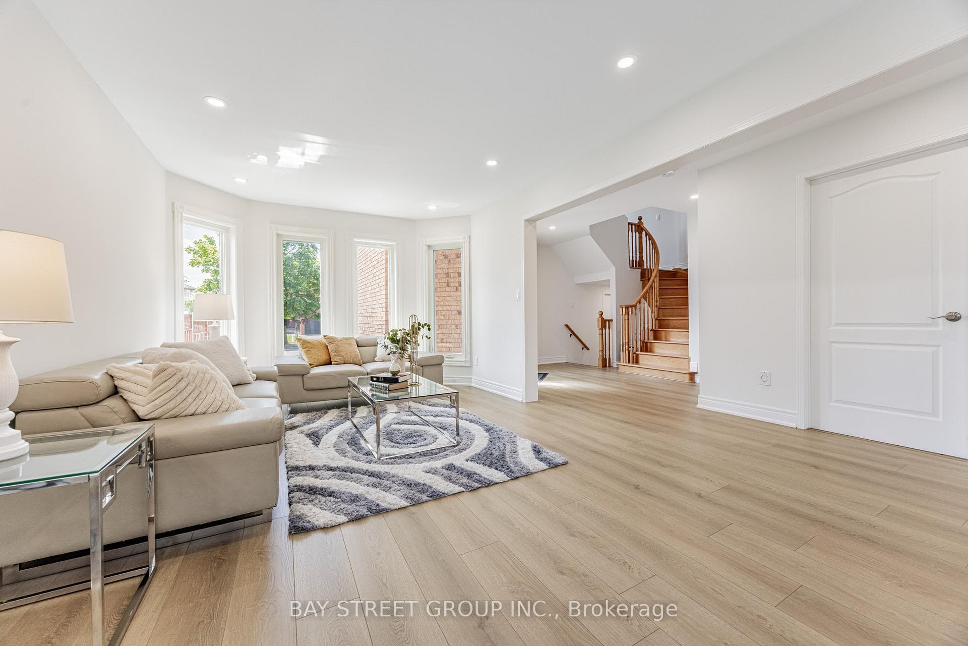 6 Bonnydon Crescent photo 8