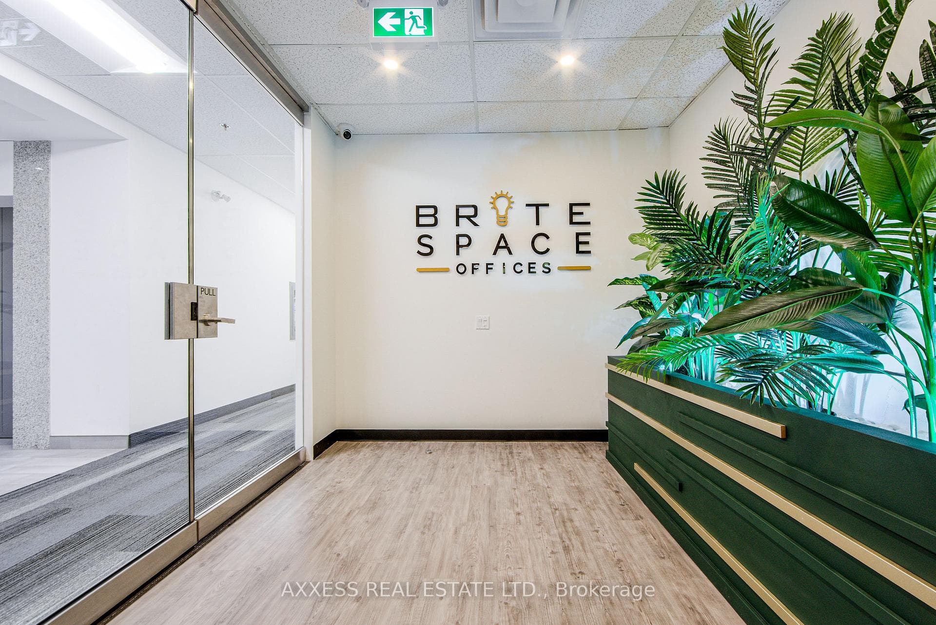30 Eglinton Avenue Unit 400 photo 43