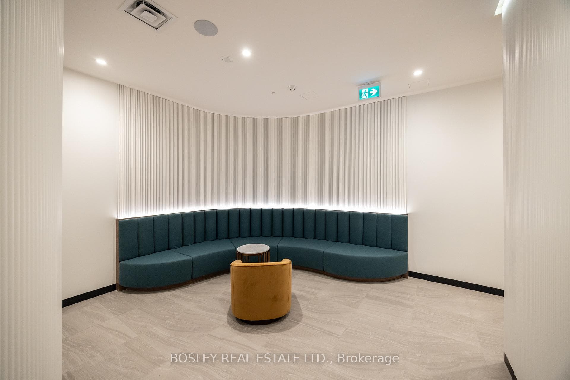 Building Amenity Space - Lobby