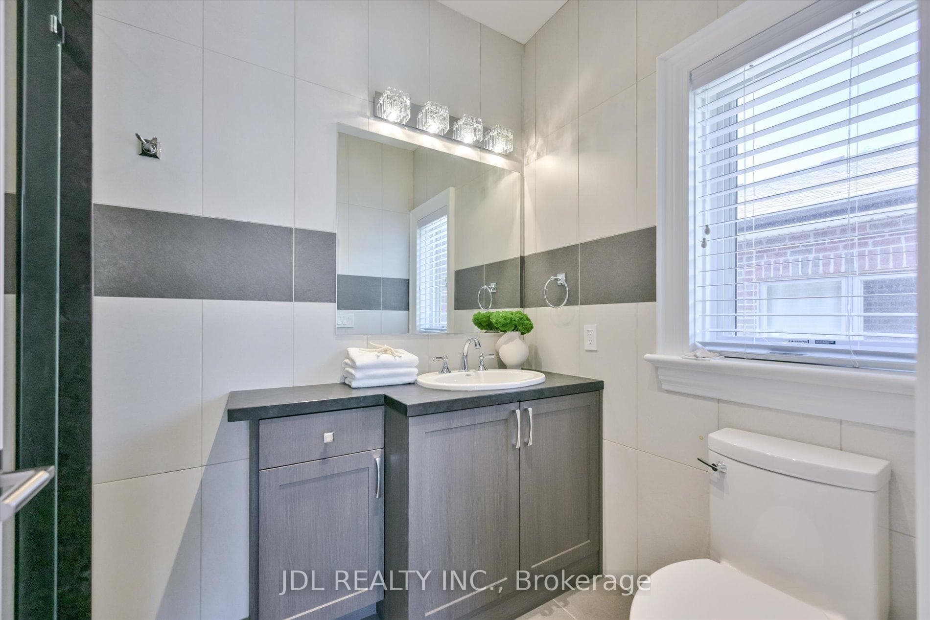38A Doverwood Court photo 34