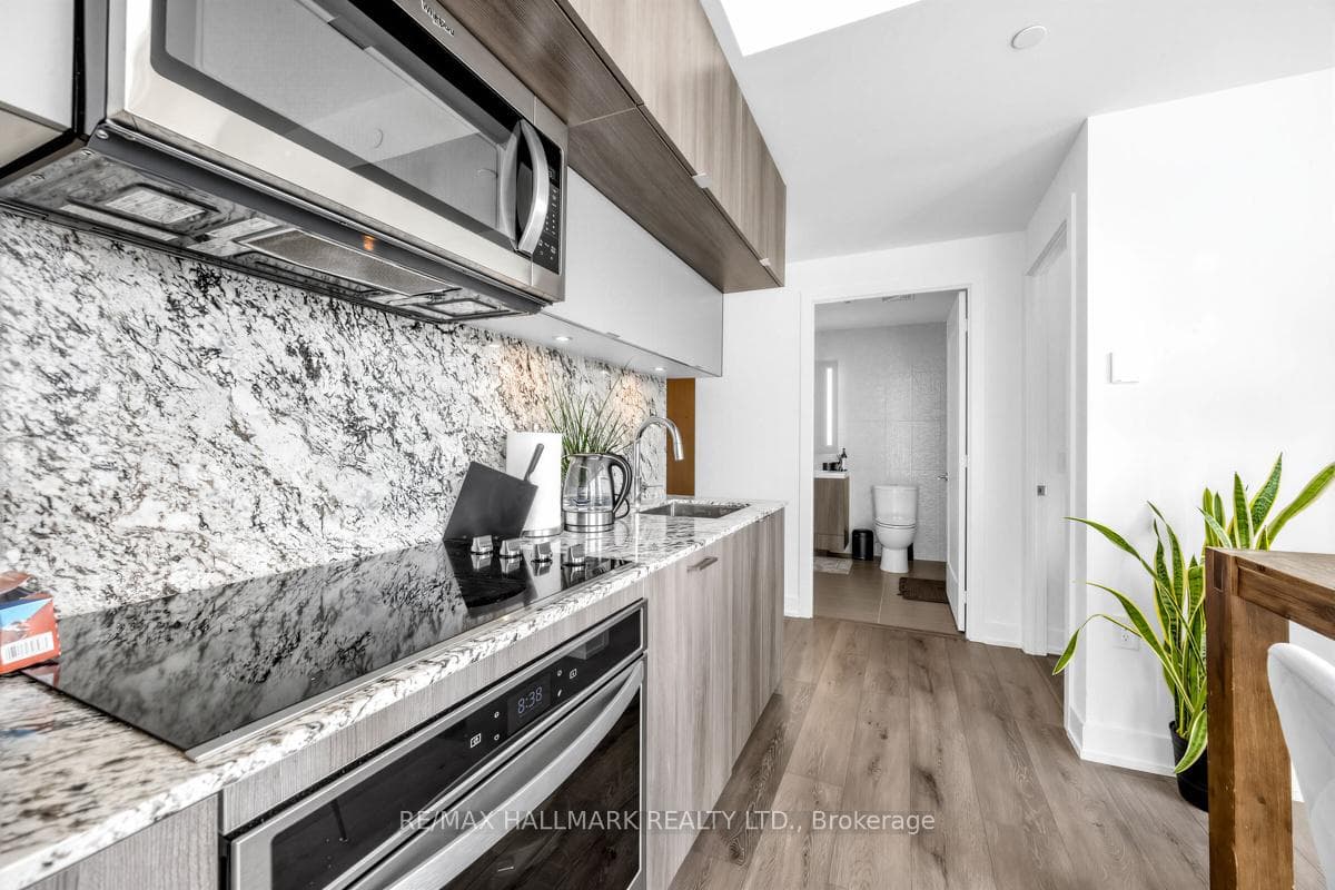575 Bloor Street Unit 2508 photo 17
