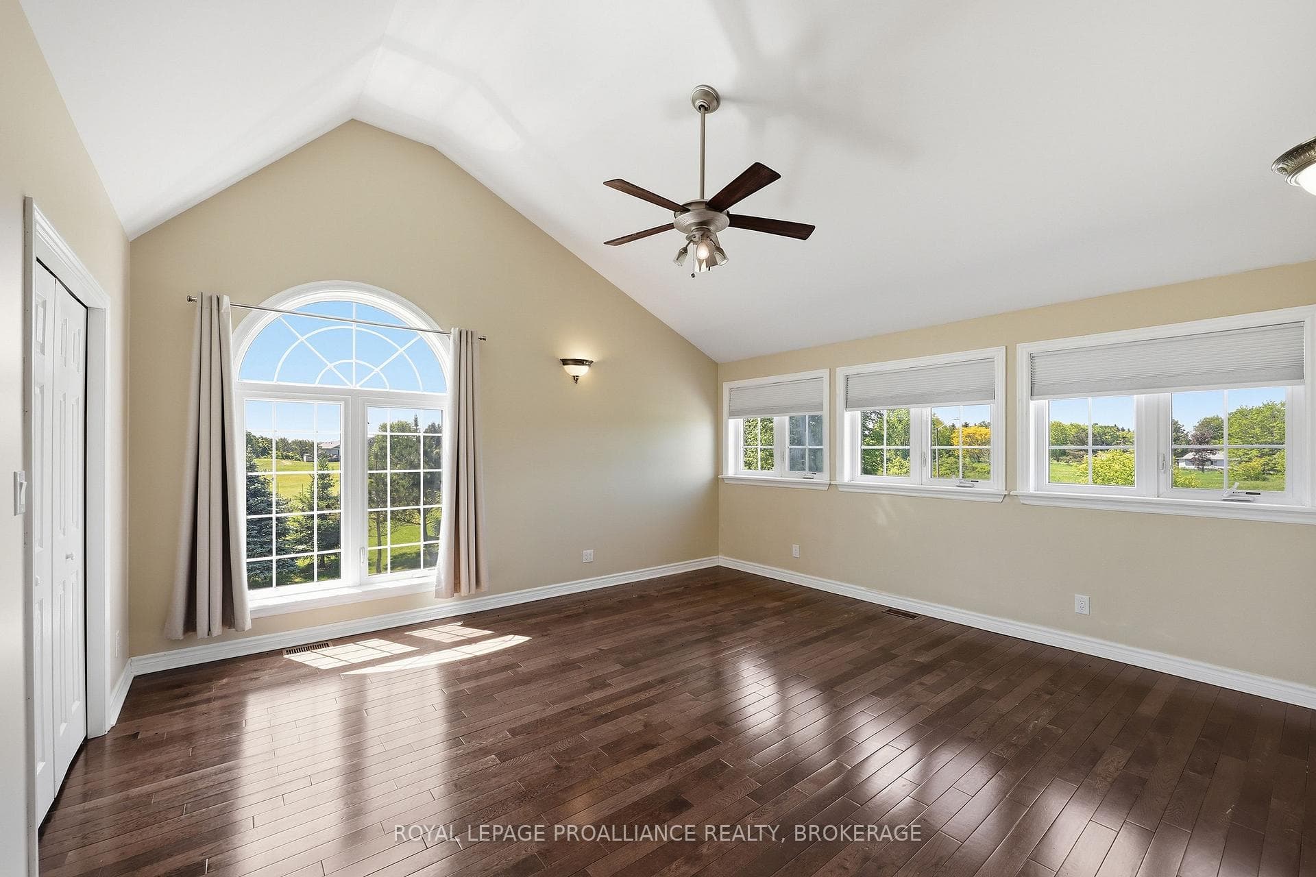 1461 English Way photo 40