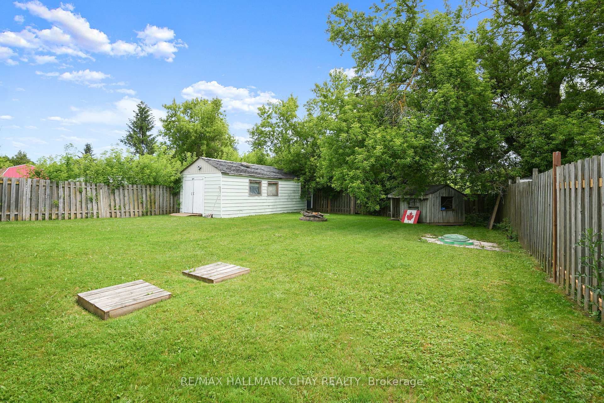 19 Addeson Street photo 27