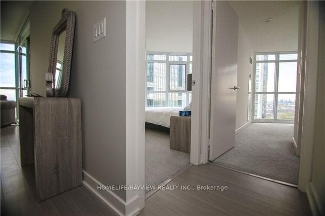 21 Iceboat Terrace Unit 1809 photo 8