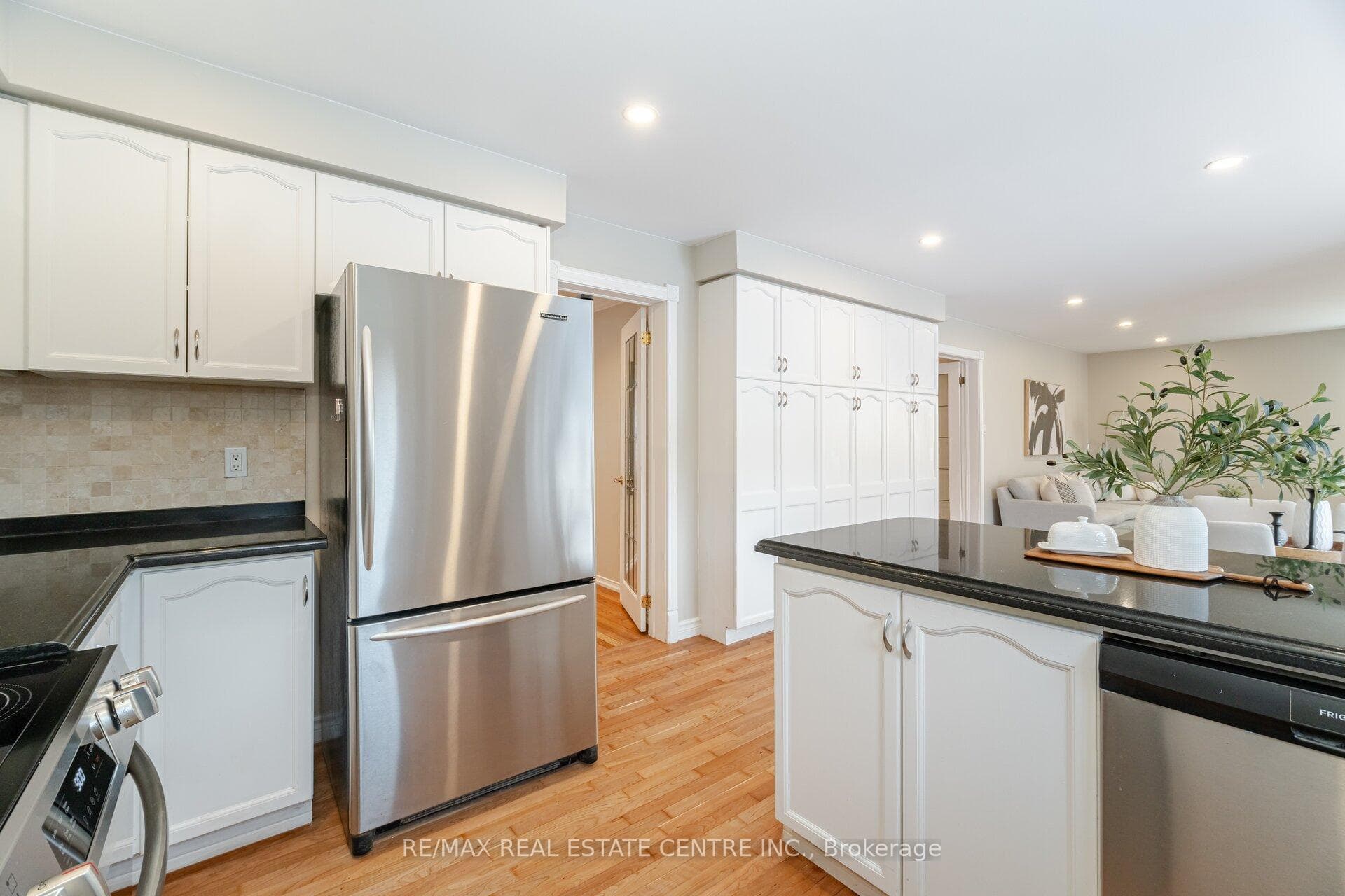 2130 Berwick Drive photo 12