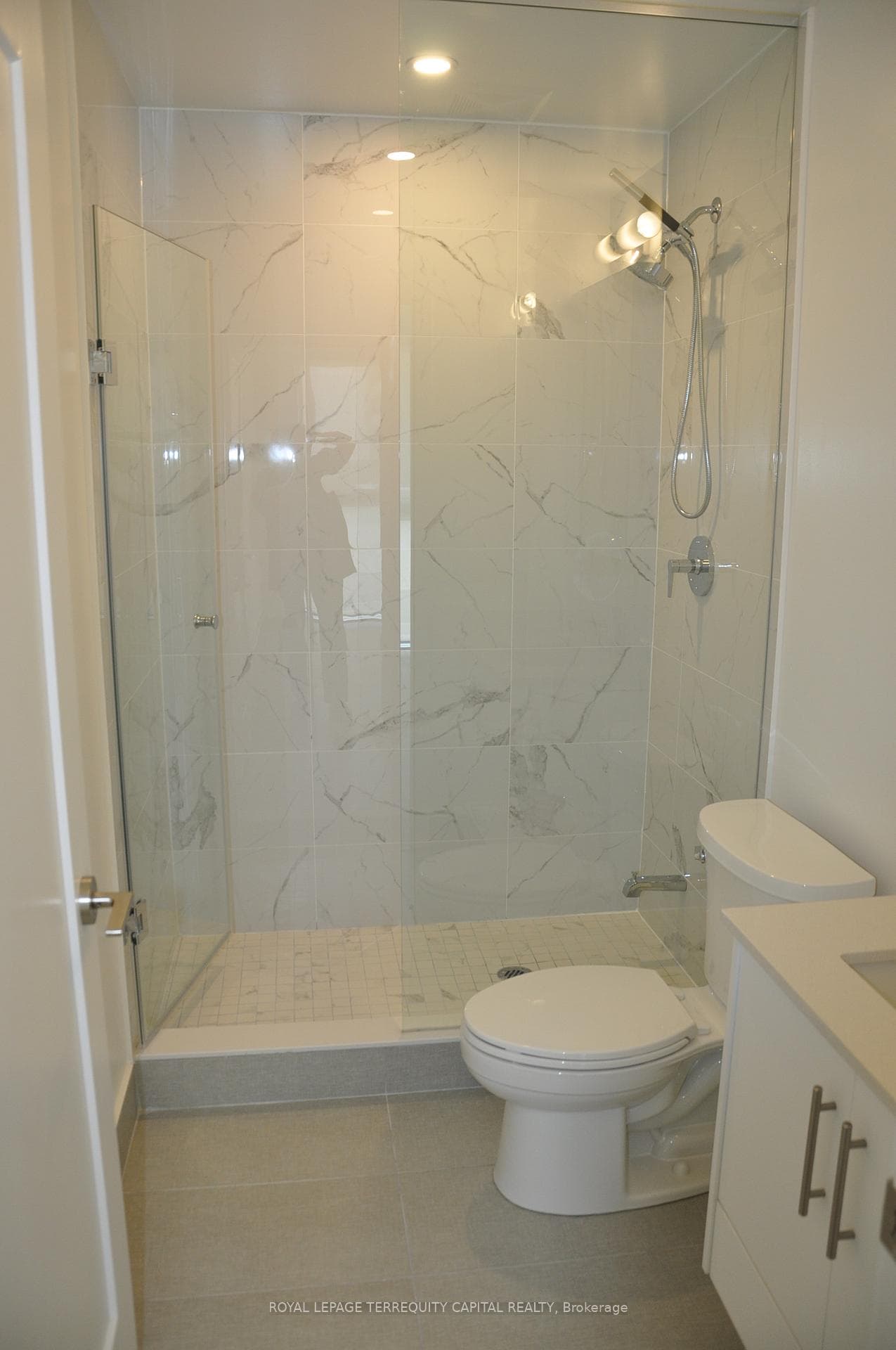 95 Oneida Crescent Unit 510 photo 7