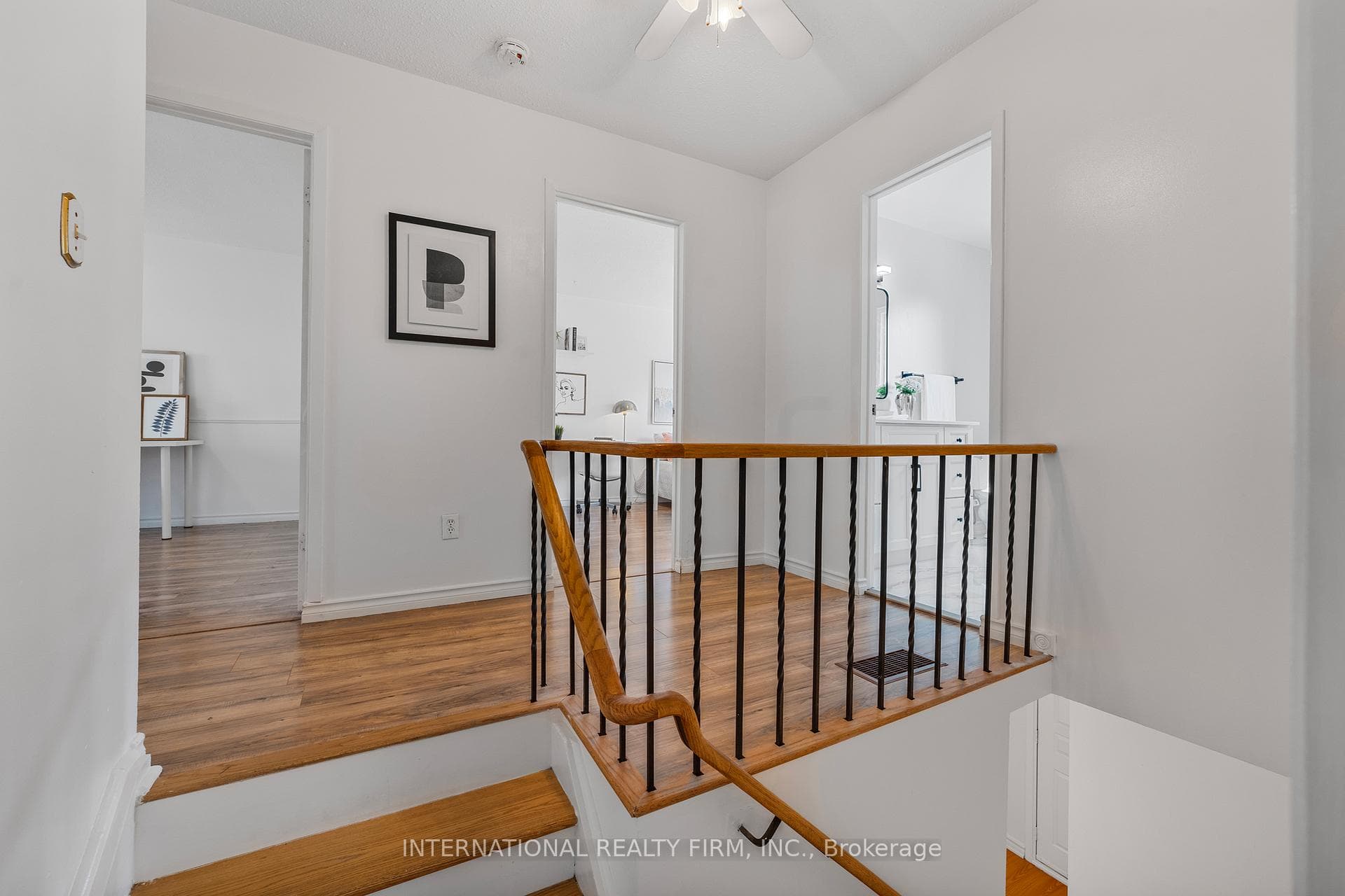 900 Dundas Street Unit 14 photo 19