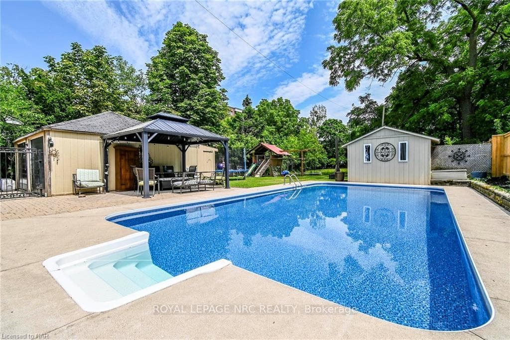 4263 WILLIAM Street photo 6