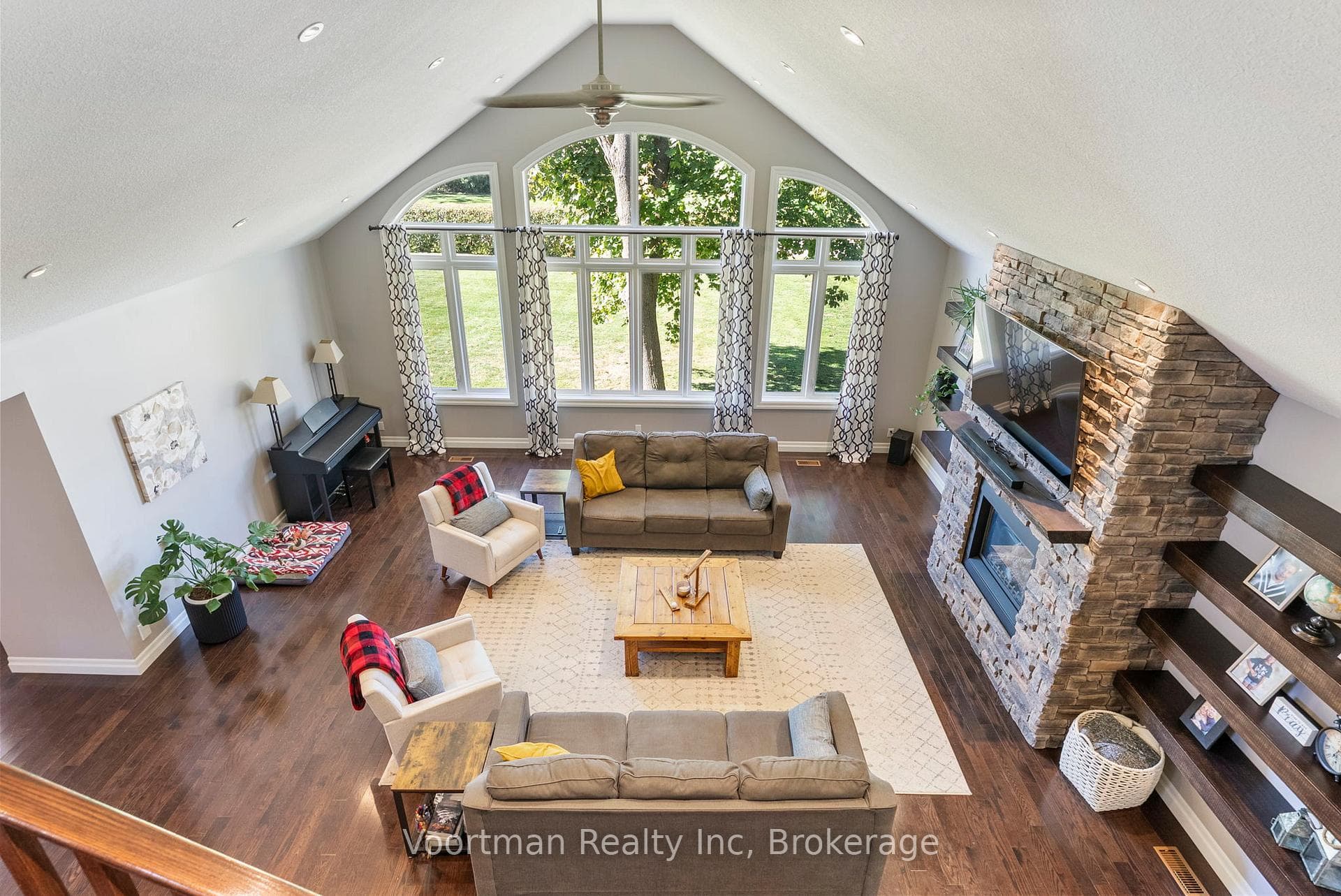 374 Sydenham Road photo 9