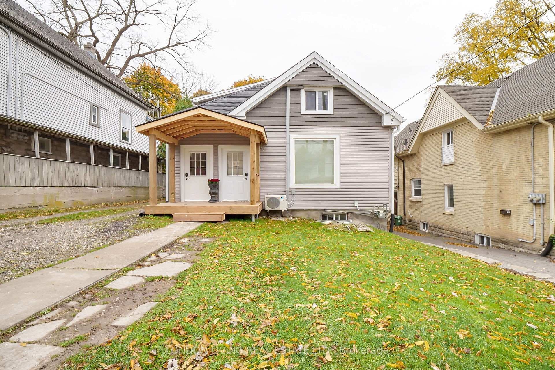 44 Springbank Drive photo 1