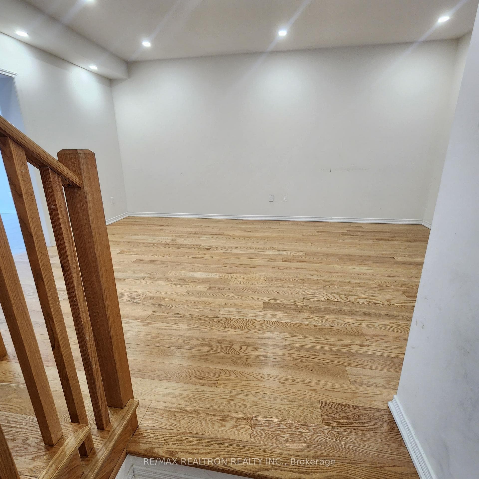 356 Coronation Road photo 7