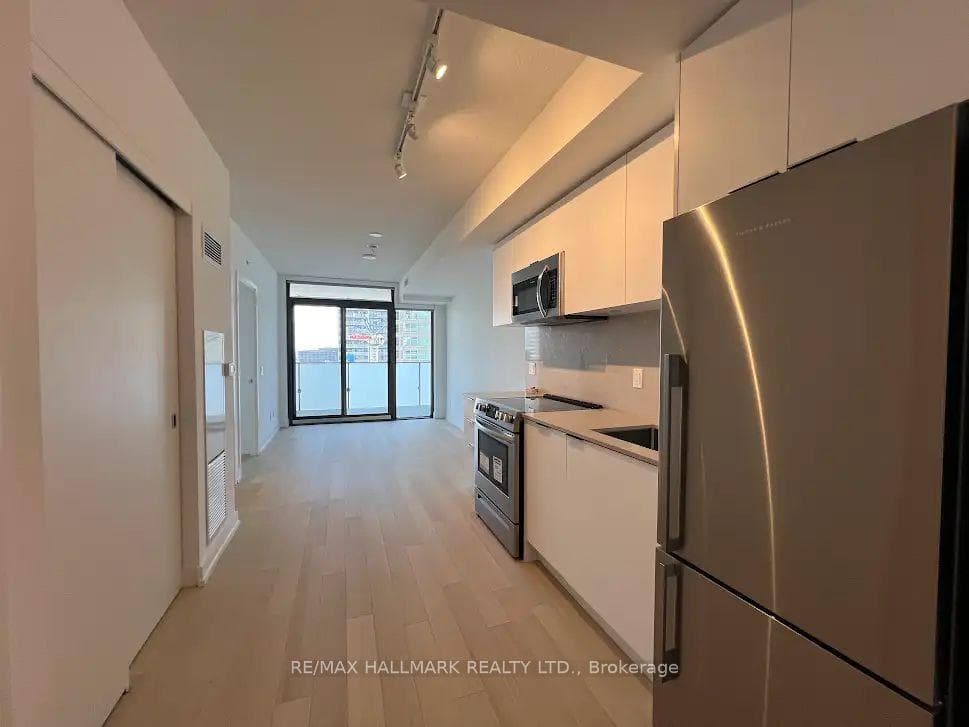 25 Richmond Street Unit 1401 photo 2