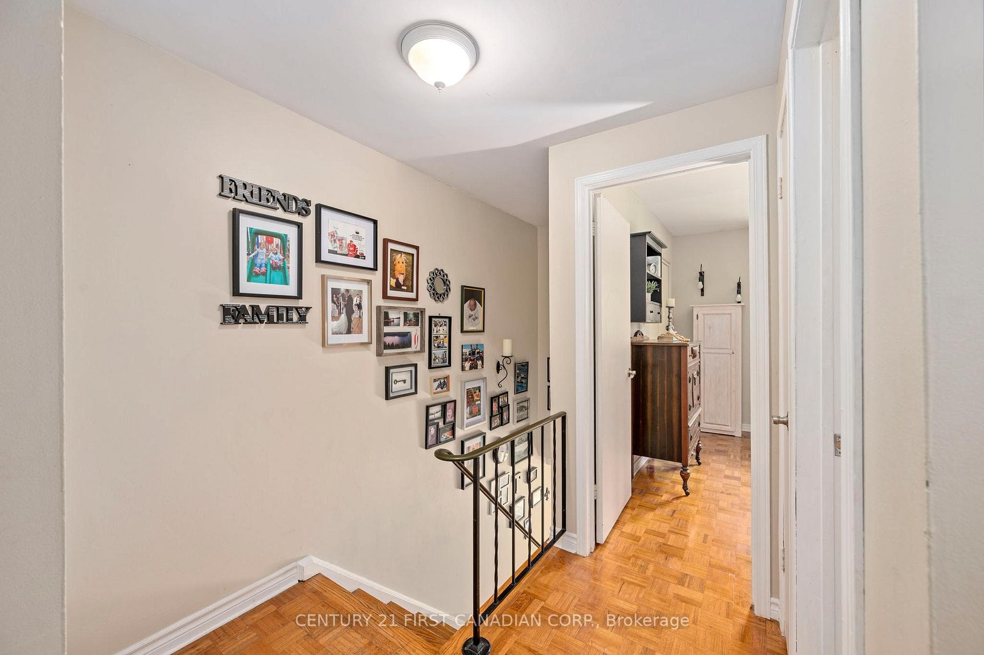 229 Millbank Drive photo 22