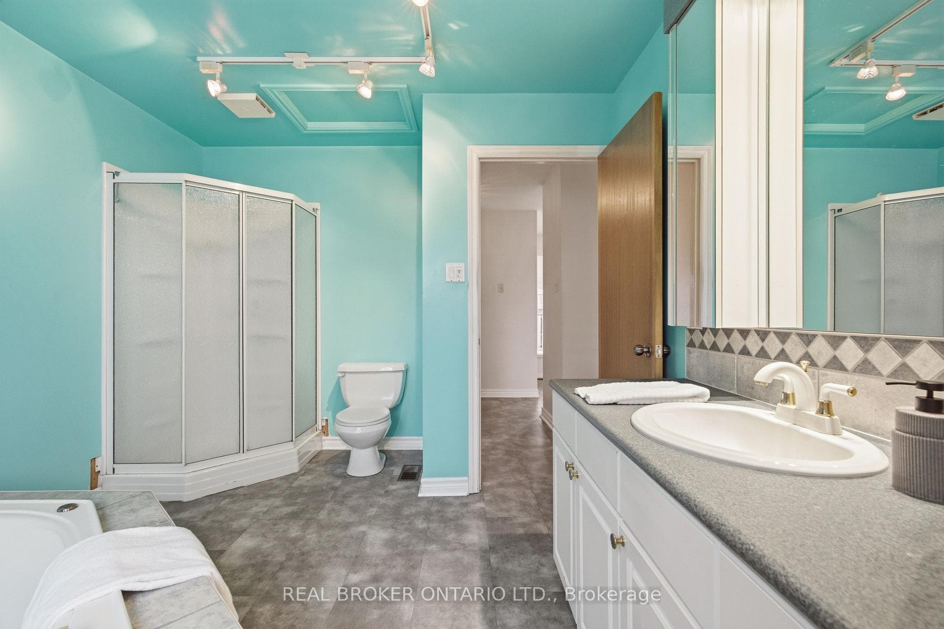 1294 Fernwood Drive photo 25